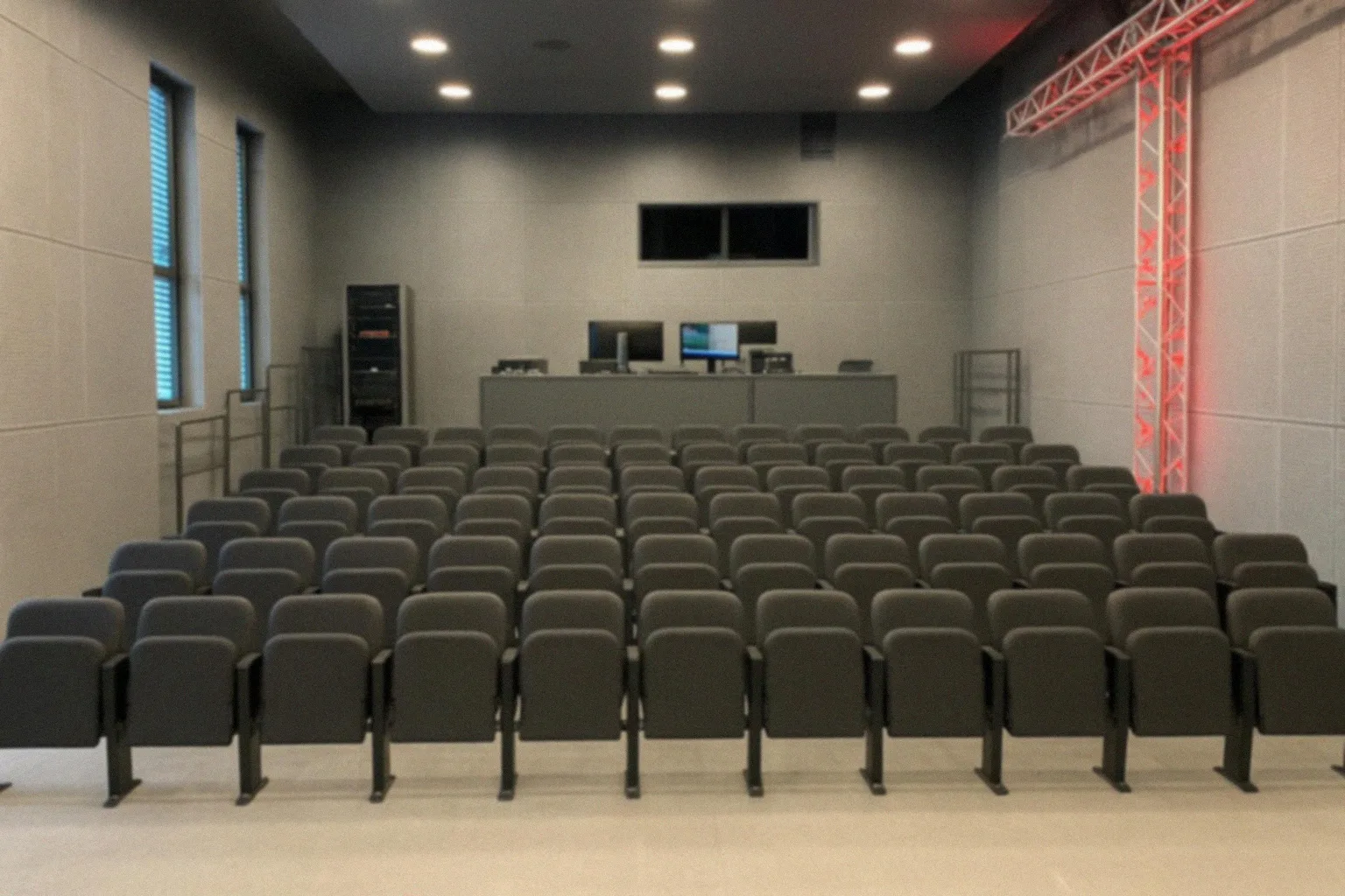 Niedziela z teatrem: „Kłamstwa kozy” w Łukowie